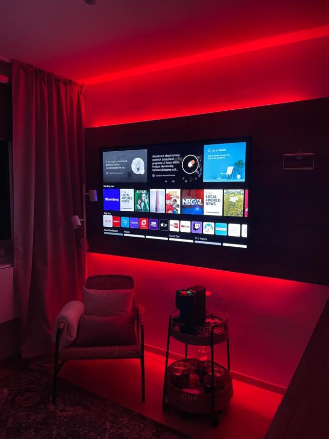 De Luxe Apartment, Wifi, Tv 65" Prague Exterior photo